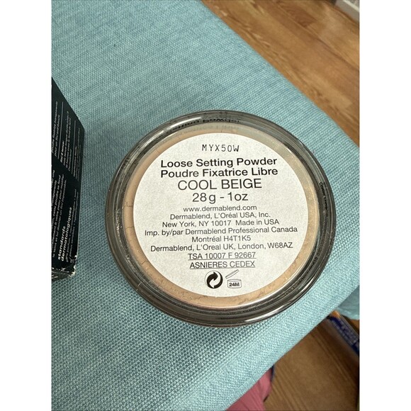 Dermablend Professional Loose Setting Powder Cool Beige 1 Oz / 28g - Picture 3 of 9